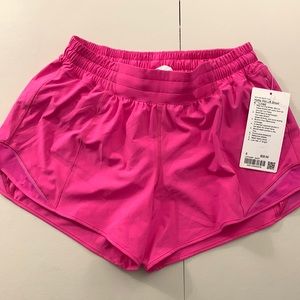 Lululemon hotty hot LR short 4” lined athletic shorts